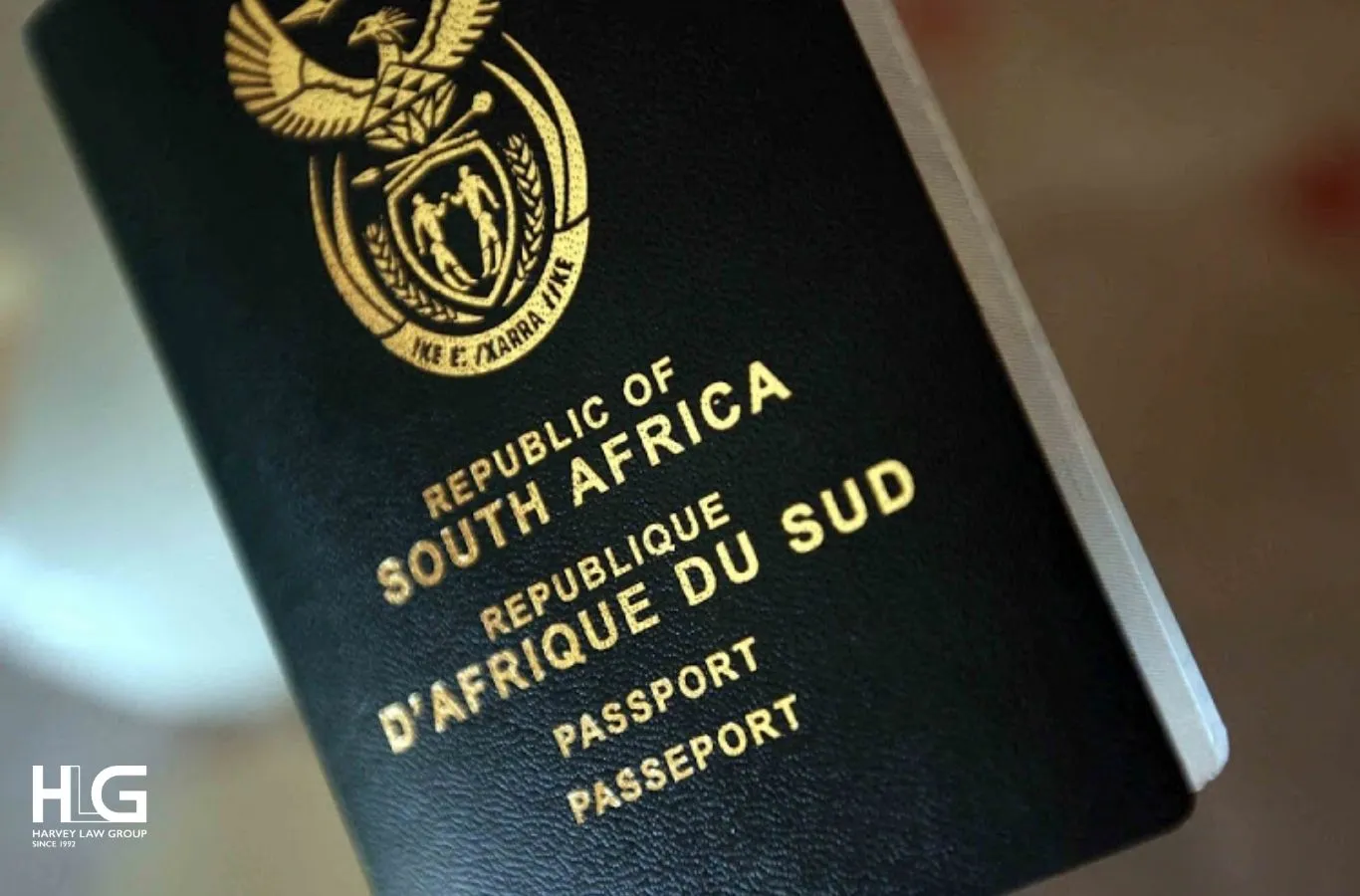 ý nghĩa màu sắc hộ chiếu