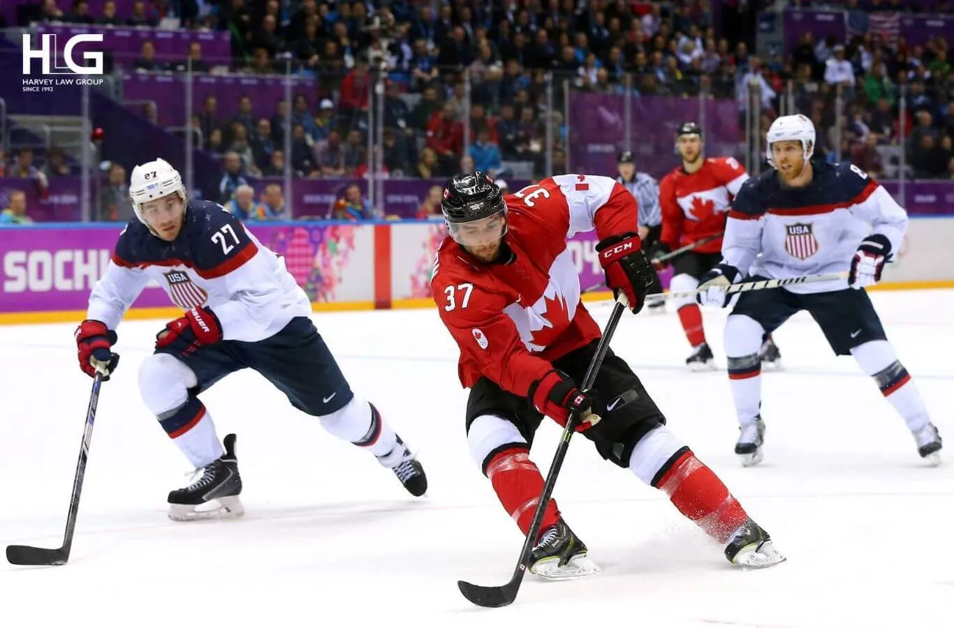 Khúc côn cầu là môn thể thao phổ biến tại Canada