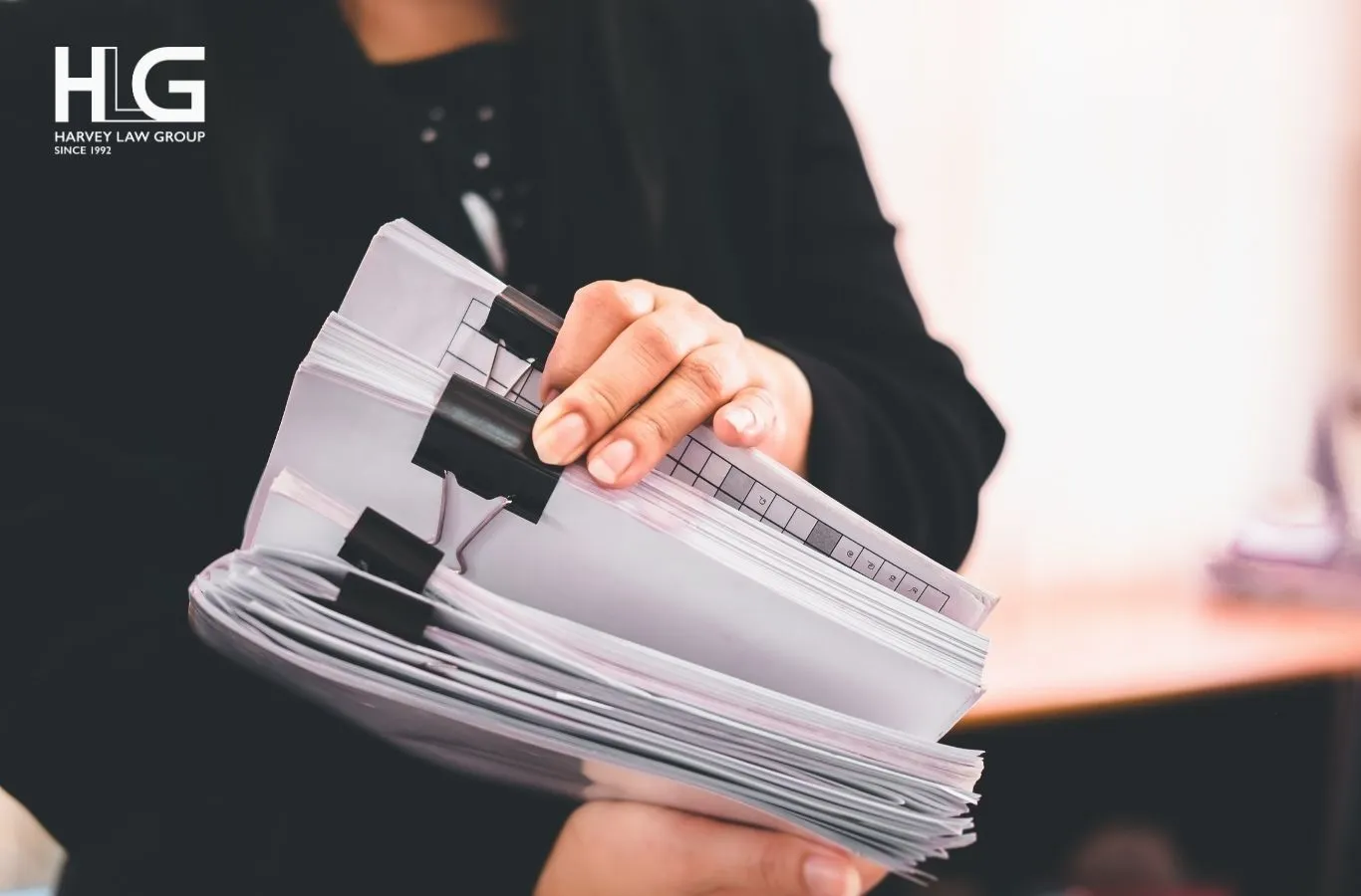 Chuẩn bị hồ sơ cá nhân và giấy tờ pháp lý